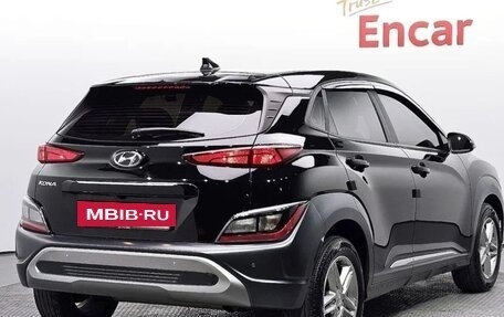 Hyundai Kona I, 2022 год, 1 590 000 рублей, 2 фотография