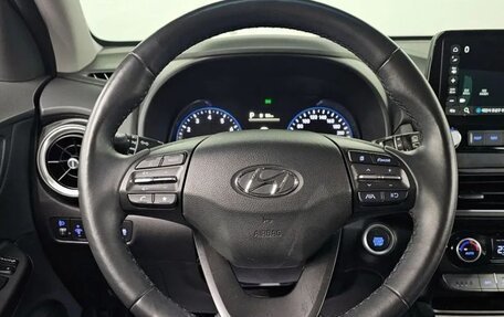 Hyundai Kona I, 2022 год, 1 590 000 рублей, 8 фотография