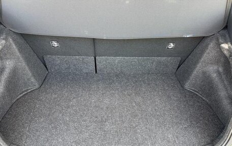 Toyota Yaris, 2022 год, 2 550 000 рублей, 34 фотография