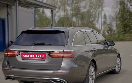 Mercedes-Benz E-Класс, 2018 год, 3 100 000 рублей, 18 фотография
