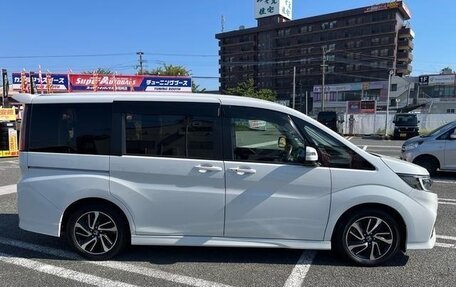 Honda Stepwgn IV, 2021 год, 2 200 000 рублей, 3 фотография