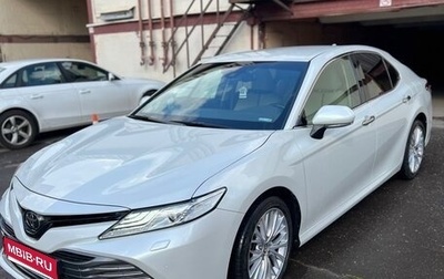 Toyota Camry, 2018 год, 3 300 000 рублей, 1 фотография