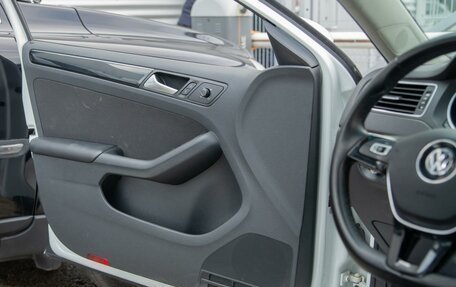 Volkswagen Jetta VI, 2016 год, 1 345 000 рублей, 8 фотография