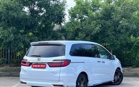 Honda Odyssey IV, 2022 год, 3 170 000 рублей, 5 фотография