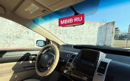 Toyota Prius, 2006 год, 770 000 рублей, 7 фотография