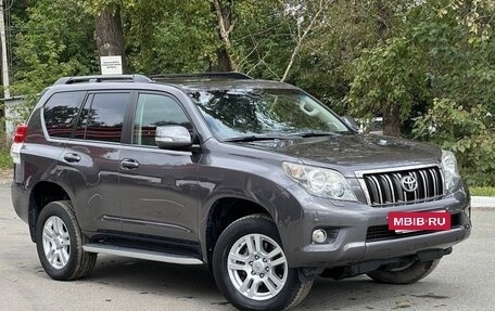 Toyota Land Cruiser Prado 150 рестайлинг 2, 2011 год, 3 000 000 рублей, 3 фотография