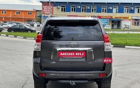 Toyota Land Cruiser Prado 150 рестайлинг 2, 2011 год, 3 000 000 рублей, 4 фотография
