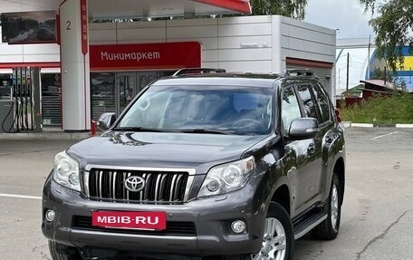 Toyota Land Cruiser Prado 150 рестайлинг 2, 2011 год, 3 000 000 рублей, 7 фотография