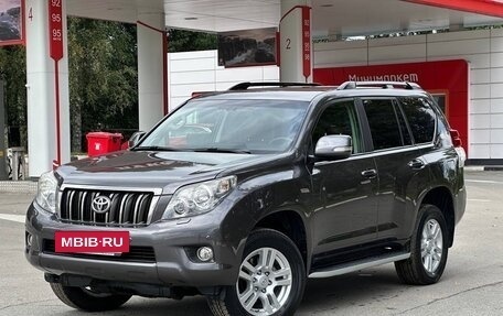 Toyota Land Cruiser Prado 150 рестайлинг 2, 2011 год, 3 000 000 рублей, 12 фотография