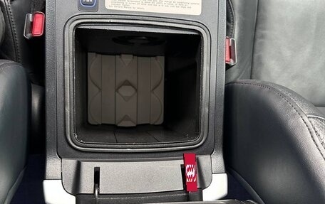 Toyota Land Cruiser Prado 150 рестайлинг 2, 2011 год, 3 000 000 рублей, 16 фотография