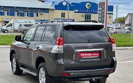 Toyota Land Cruiser Prado 150 рестайлинг 2, 2011 год, 3 000 000 рублей, 10 фотография