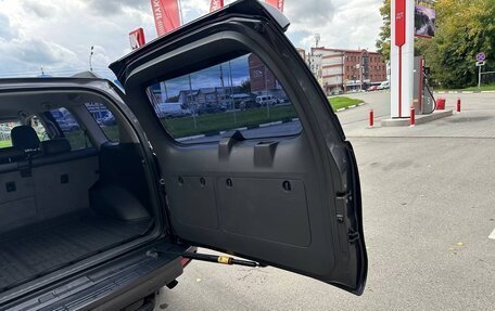 Toyota Land Cruiser Prado 150 рестайлинг 2, 2011 год, 3 000 000 рублей, 23 фотография