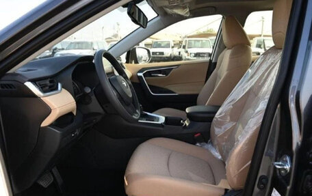 Toyota RAV4, 2025 год, 4 470 084 рублей, 8 фотография