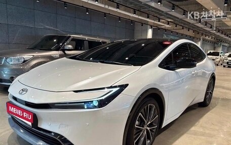 Toyota Prius IV XW50, 2025 год, 3 600 000 рублей, 1 фотография