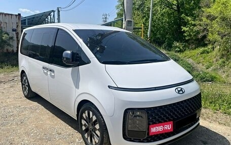 Hyundai Staria, 2022 год, 3 400 000 рублей, 1 фотография