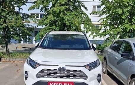 Toyota RAV4, 2020 год, 2 950 000 рублей, 1 фотография
