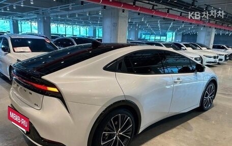 Toyota Prius IV XW50, 2025 год, 3 600 000 рублей, 4 фотография