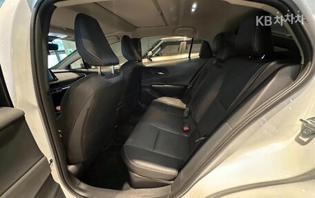 Toyota Prius IV XW50, 2025 год, 3 600 000 рублей, 8 фотография