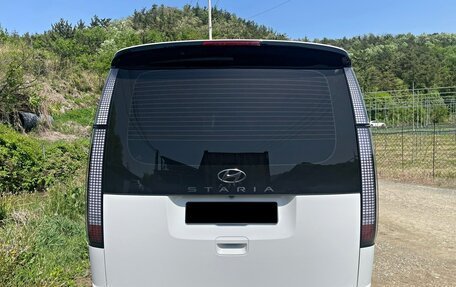 Hyundai Staria, 2022 год, 3 400 000 рублей, 4 фотография