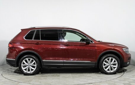 Volkswagen Tiguan II, 2018 год, 2 429 898 рублей, 4 фотография