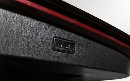 Volkswagen Tiguan II, 2018 год, 2 429 898 рублей, 16 фотография