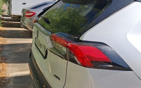 Toyota RAV4, 2020 год, 2 950 000 рублей, 4 фотография