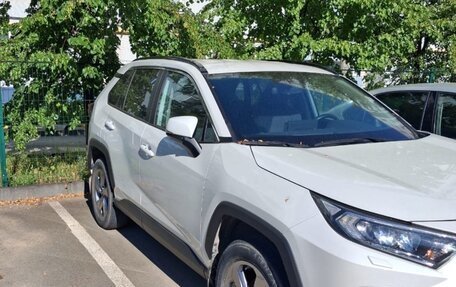 Toyota RAV4, 2020 год, 2 950 000 рублей, 3 фотография