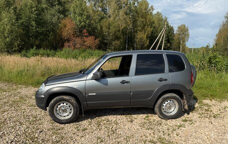 Chevrolet Niva I рестайлинг, 2013 год, 410 000 рублей, 1 фотография