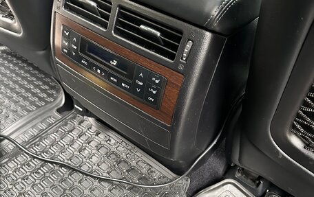 Toyota Land Cruiser 200, 2017 год, 6 500 000 рублей, 4 фотография