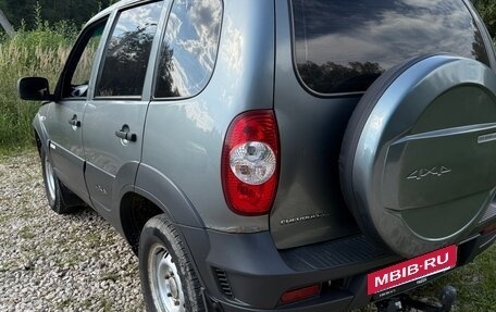 Chevrolet Niva I рестайлинг, 2013 год, 410 000 рублей, 17 фотография