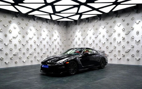 Nissan GT-R, 2024 год, 28 300 000 рублей, 3 фотография