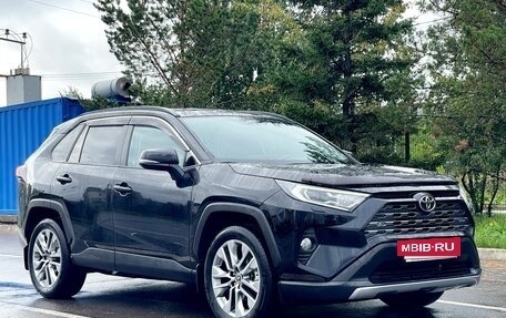 Toyota RAV4, 2022 год, 3 690 000 рублей, 6 фотография