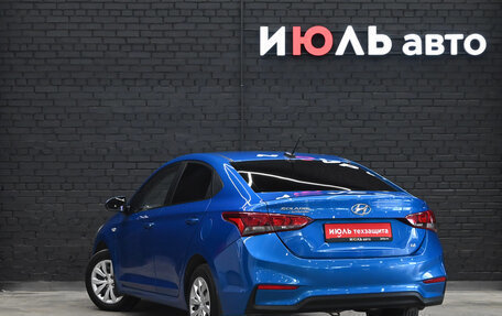 Hyundai Solaris II рестайлинг, 2017 год, 1 150 000 рублей, 4 фотография