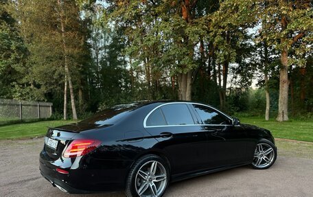 Mercedes-Benz E-Класс, 2018 год, 2 550 000 рублей, 4 фотография