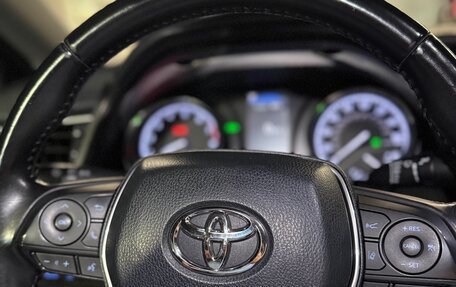 Toyota Camry, 2018 год, 2 370 000 рублей, 11 фотография