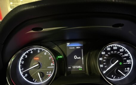 Toyota Camry, 2018 год, 2 370 000 рублей, 15 фотография