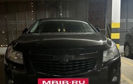 Chevrolet Cruze II, 2013 год, 680 000 рублей, 2 фотография