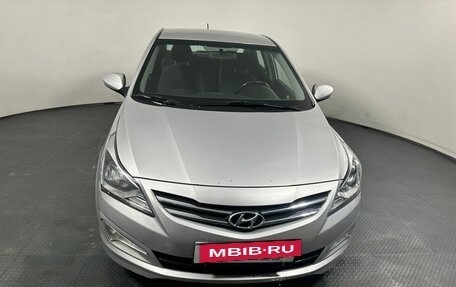Hyundai Solaris II рестайлинг, 2015 год, 920 000 рублей, 2 фотография
