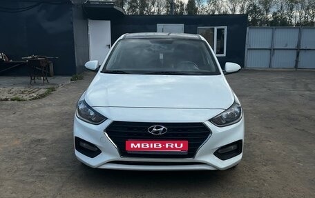 Hyundai Solaris II рестайлинг, 2019 год, 1 200 000 рублей, 1 фотография