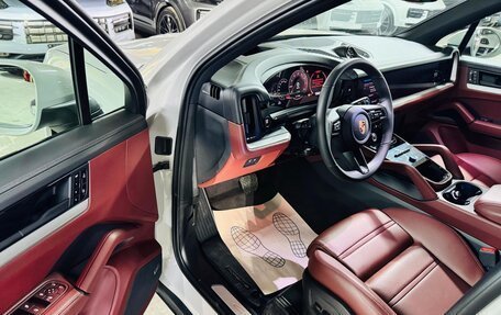 Porsche Cayenne III, 2025 год, 19 495 000 рублей, 6 фотография