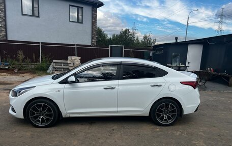 Hyundai Solaris II рестайлинг, 2019 год, 1 200 000 рублей, 4 фотография