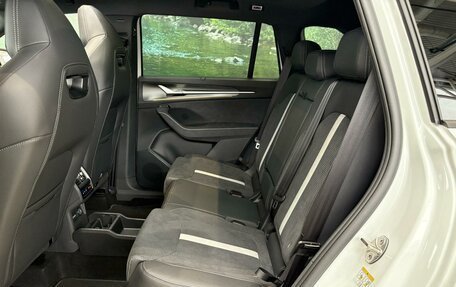 Skoda Kodiaq, 2025 год, 5 450 000 рублей, 29 фотография