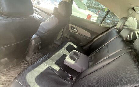 Chevrolet Cruze II, 2010 год, 600 000 рублей, 8 фотография