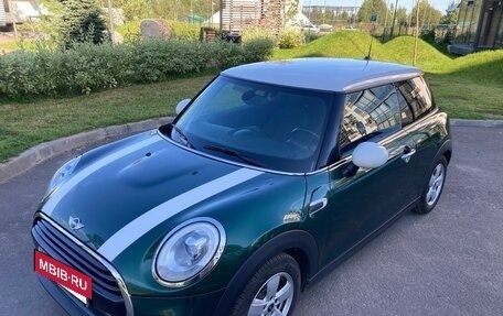 MINI Hatch, 2017 год, 1 430 000 рублей, 29 фотография