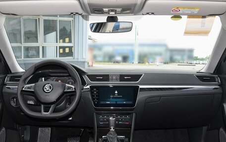 Skoda Superb, 2025 год, 2 317 000 рублей, 11 фотография