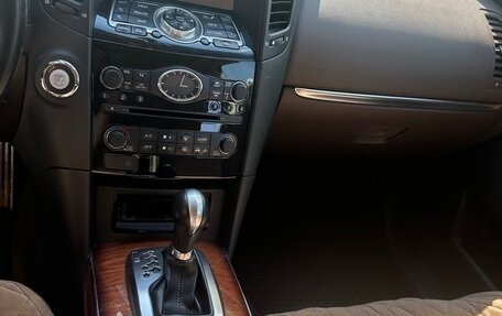 Infiniti QX70, 2017 год, 3 100 000 рублей, 5 фотография