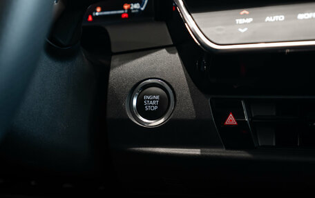 Toyota Camry, 2024 год, 4 704 000 рублей, 27 фотография