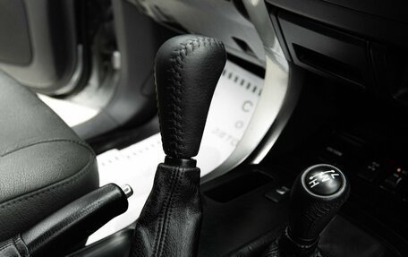 Toyota Land Cruiser Prado 120 рестайлинг, 2006 год, 1 595 000 рублей, 10 фотография