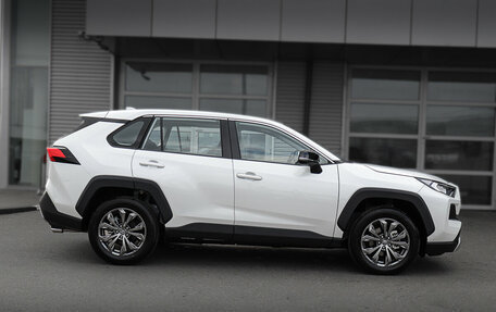 Toyota RAV4, 2025 год, 4 312 000 рублей, 2 фотография