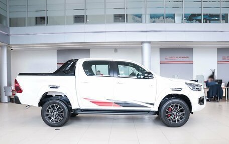 Toyota Hilux VIII, 2025 год, 8 948 800 рублей, 6 фотография